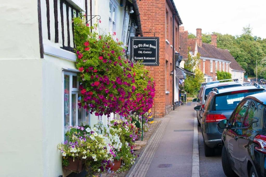 The Stables, Relax In 5 Star Style And Comfort With Lovely Walks All Around Great Maplestead Bagian luar foto